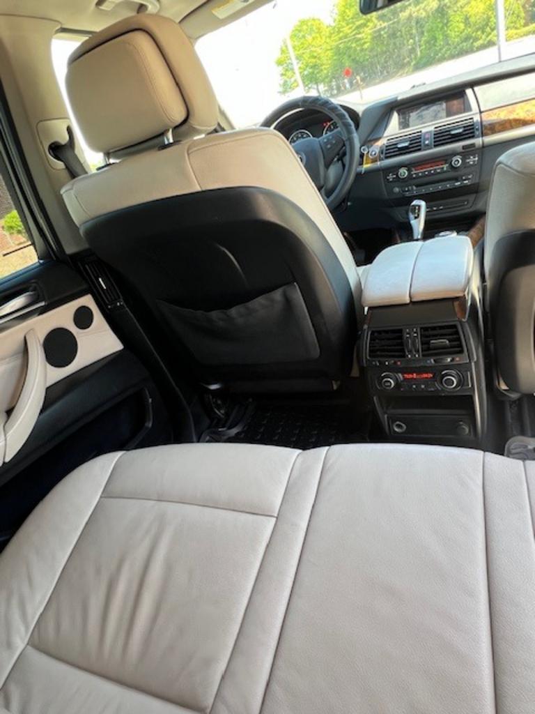 2012 BMW X5 xDrive35i - Photo 11